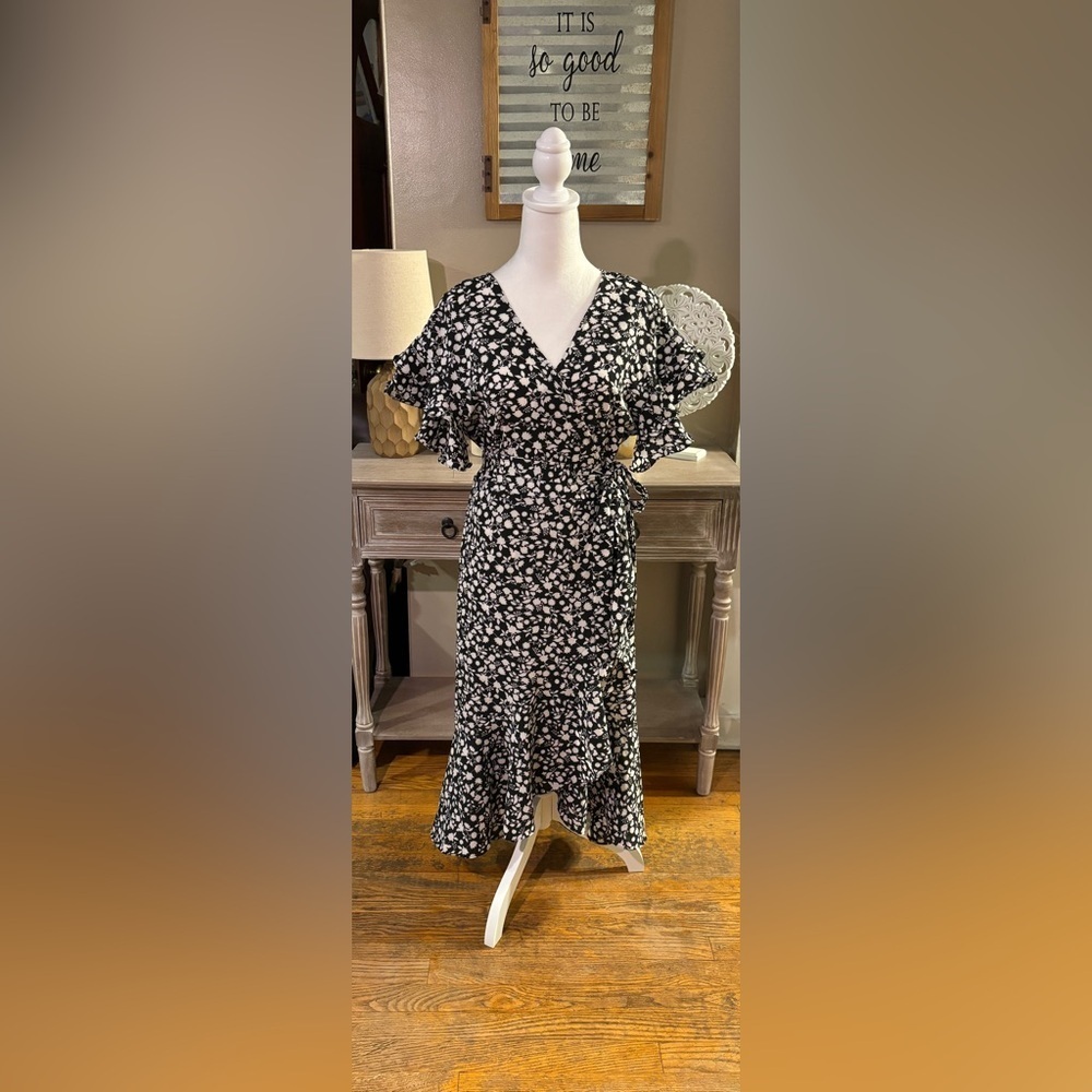 NWT Max Studio Floral Wrap Dress